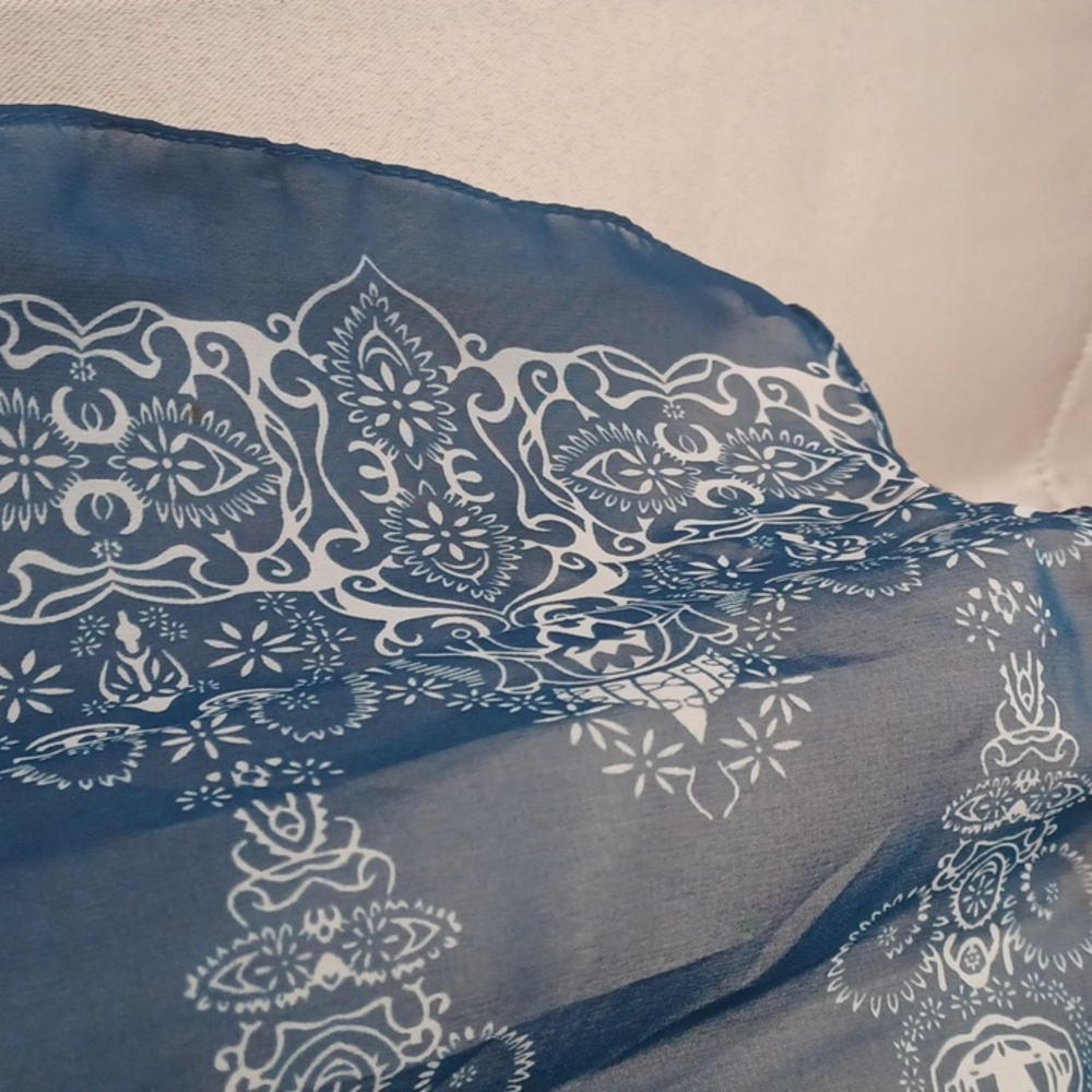 Blue Patterned Semi-Sheer Patterned Scarf Shawl 2… - image 5